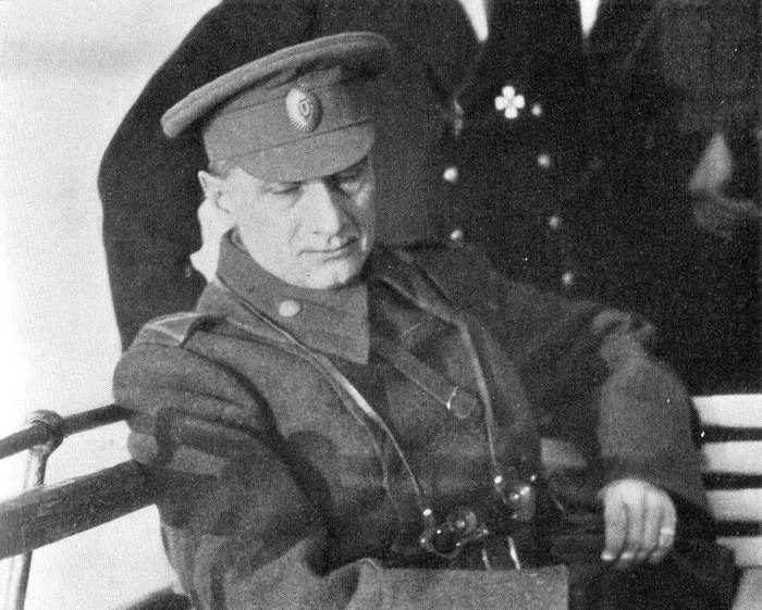 «Они не считались с правительством и творили такое, что у нас волосы на голове становились дыбом»