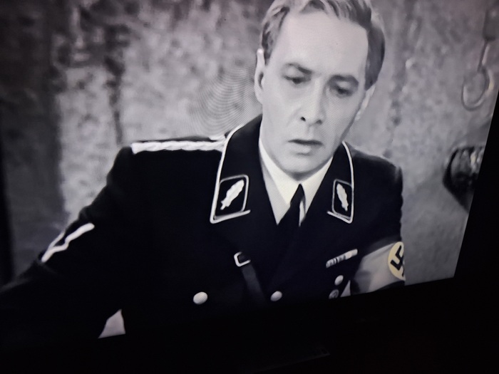 Штирлиц спросонок: