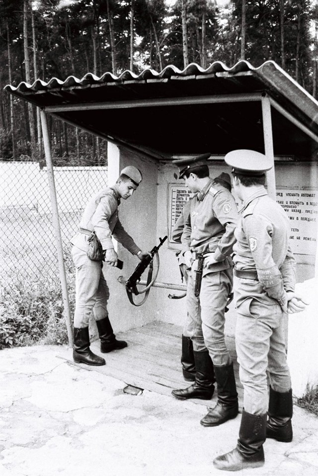 Кто служил - те вспомнят