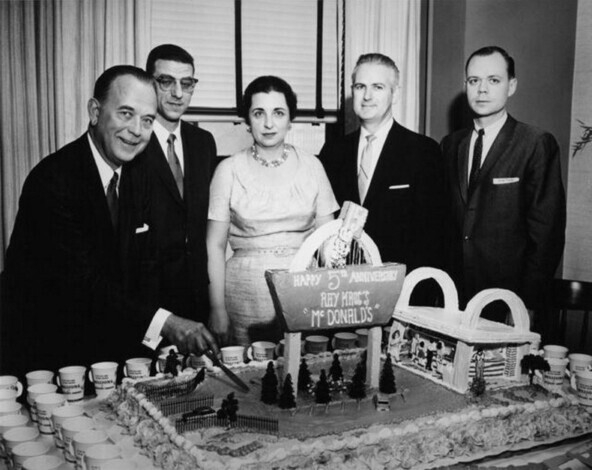    McDonald's Corporation     .   ,        ,      .