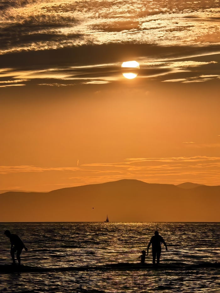 Ответ на пост «Лучший кадр 2025 года»