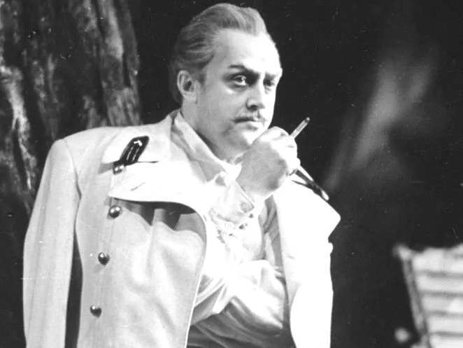 Владислав Стржельчик в роли Цыганова в спектакле "Варвары". Ленинград, 1959 год