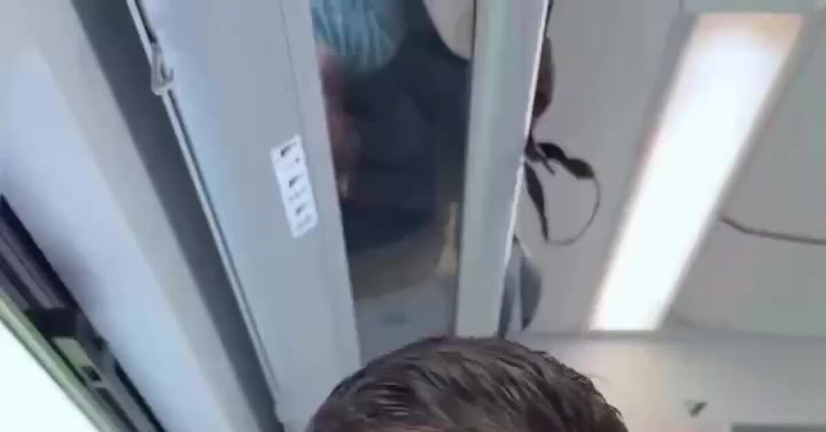 The boys won't understand - Humor, Vertical video, Video, Cosmetics, Personal care, Comments, Short videos