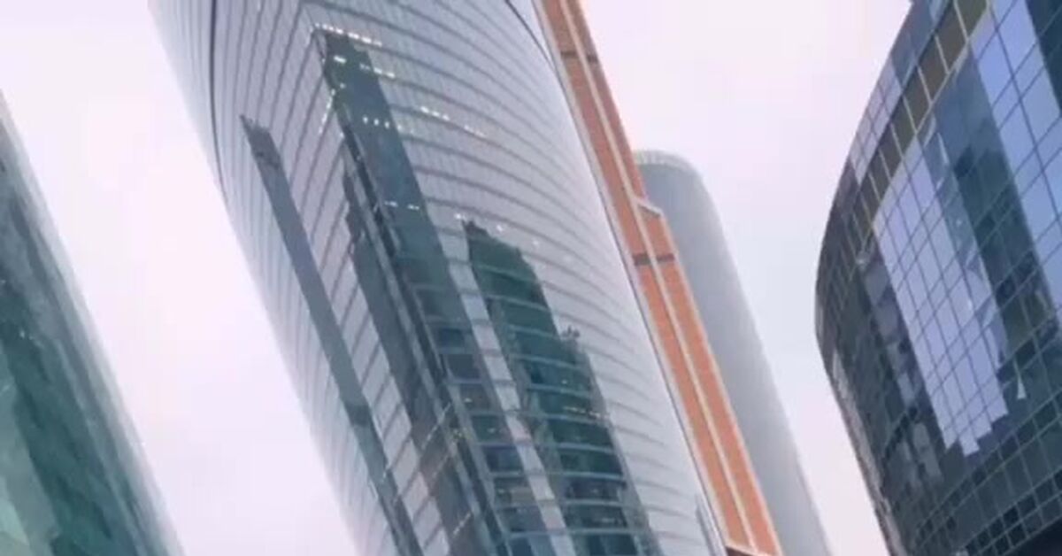 Hey, Muscovites, is this true?... - Staging, Stereotypes, Moscow, Newcomers, Work, Money, Humor, Repeat, Video, Vertical video, Short videos