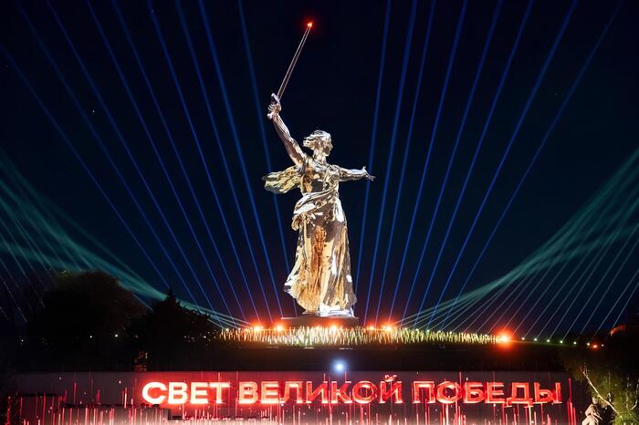 ������-����