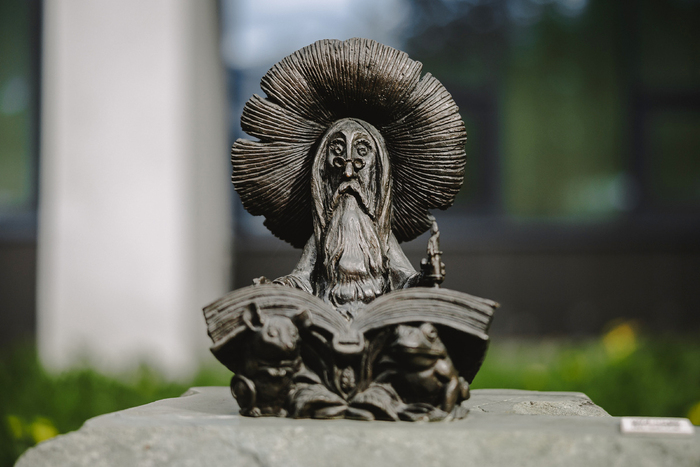 ���������� �����-�������. ��������� ����� �� ������ � ����������� ��������� ����������, � � ������������ � ������, ������ ������� �����.