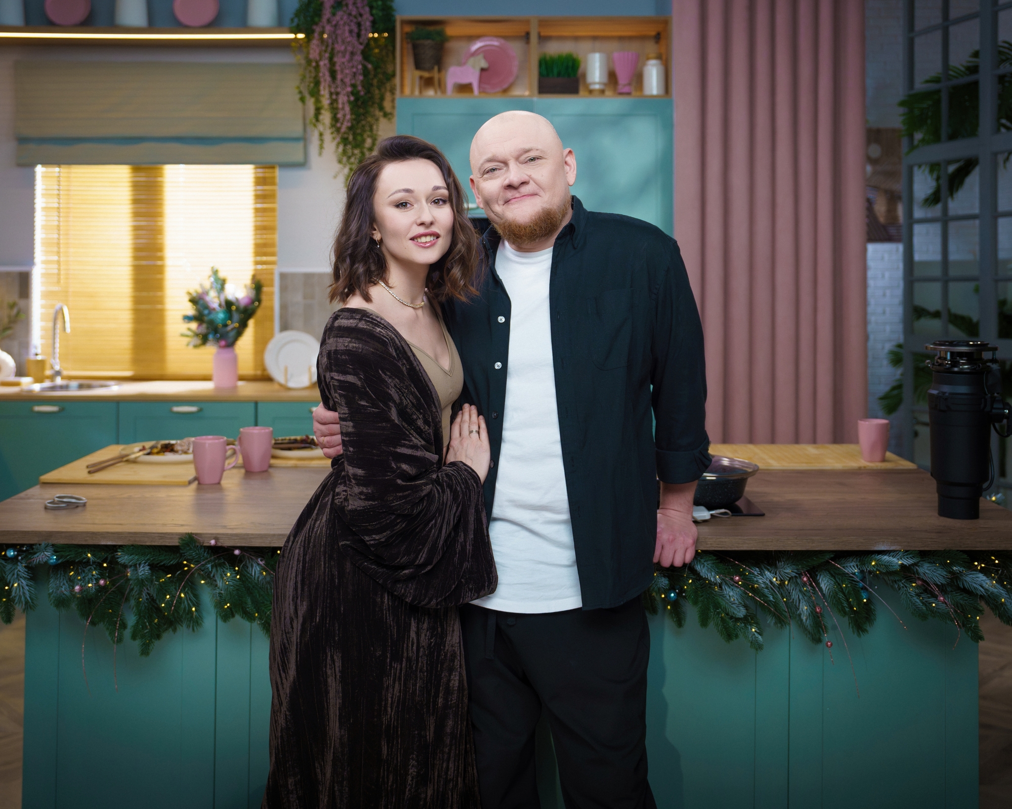 Mikhail Stognienko and his wife Ksenia and actress Yulia Takshina will talk about love with Anfisa Chekhova. - Actors and actresses, Film and TV series news, TV3, Anfisa Chekhova, Longpost