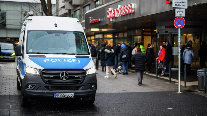 ������� �� ����� ���������� ��������� ����� Sparkasse � �������������� �� ������ ��������. 30 ������� 2025