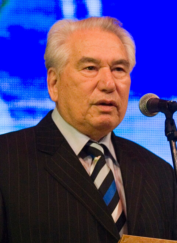 <a href="https://pikabu.ru/story/chetverg_29_iyunya_1972_goda_13_palitra_nashego_iskusstva_13588397?u=https%3A%2F%2Fru.wikipedia.org%2Fwiki%2F%25D0%2590%25D0%25B9%25D1%2582%25D0%25BC%25D0%25B0%25D1%2582%25D0%25BE%25D0%25B2%2C_%25D0%25A7%25D0%25B8%25D0%25BD%25D0%25B3%25D0%25B8%25D0%25B7_%25D0%25A2%25D0%25BE%25D1%2580%25D0%25B5%25D0%25BA%25D1%2583%25D0%25BB%25D0%25BE%25D0%25B2%25D0%25B8%25D1%2587&t=%D0%A7.%20%D0%A2.%20%D0%90%D0%B9%D0%BC%D0%B0%D1%82%D0%BE%D0%B2&h=9ef89405c0c9fc37298be6ba57357e4cc8ebb6da" title="https://ru.wikipedia.org/wiki/%D0%90%D0%B9%D1%82%D0%BC%D0%B0%D1%82%D0%BE%D0%B2,_%D0%A7%D0%B8%D0%BD%D..." target="_blank" rel="nofollow noopener">�. �. �������</a>