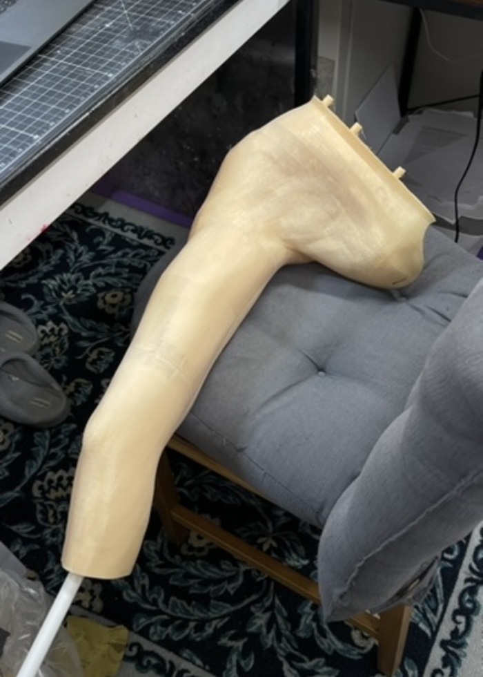 Собрано на трубу в качестве скелета