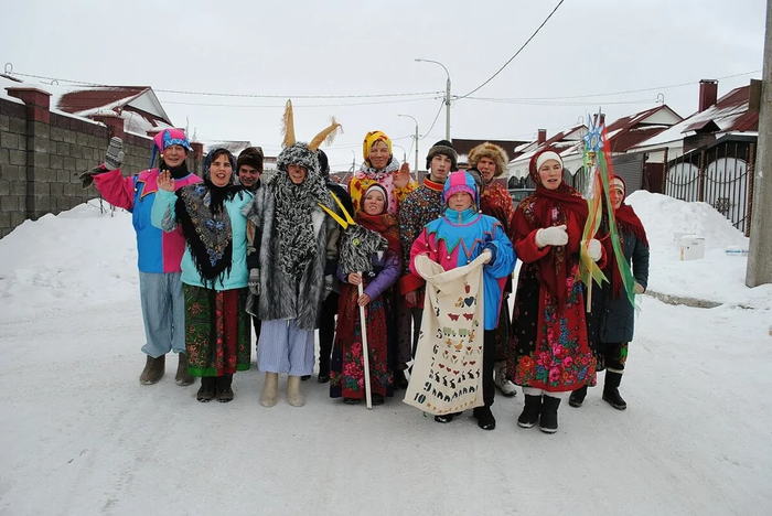 ��������: <!--noindex--><a href="https://pikabu.ru/story/pochemu_kolyaduyushchim_na_rusi_nelzya_byilo_otkazyivat_v_ugoshchenii_13569380?u=http%3A%2F%2Fyandex.net&t=yandex.net&h=28bf435c01d07788c5f39e2c376752e3e1fea9b4" title="http://yandex.net" target="_blank" rel="nofollow noopener">yandex.net</a><!--/noindex-->