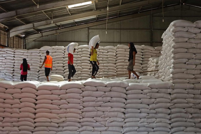 ����-�����, ���������. �� ������ ��������� ����. ������������� ��������� ����������� ������ ����, � ��� ���� ����������� ����������� �������, ������������ �� ���������� � ��������. ����������: ����� ��������.