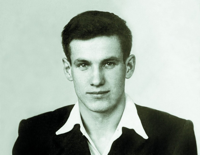 Борис Ельцин в студенческие годы