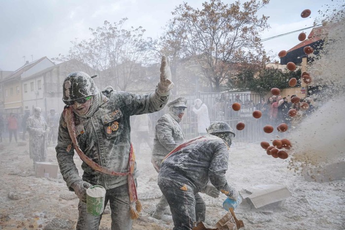 ���, �������. ������ �����, ���������� "���� �����������". ��� ����� � ��������, ���������� � XIX ����, � ���������� ��� �������� 28 �������, � "���� ���������� ������". ����������: ����� �������.