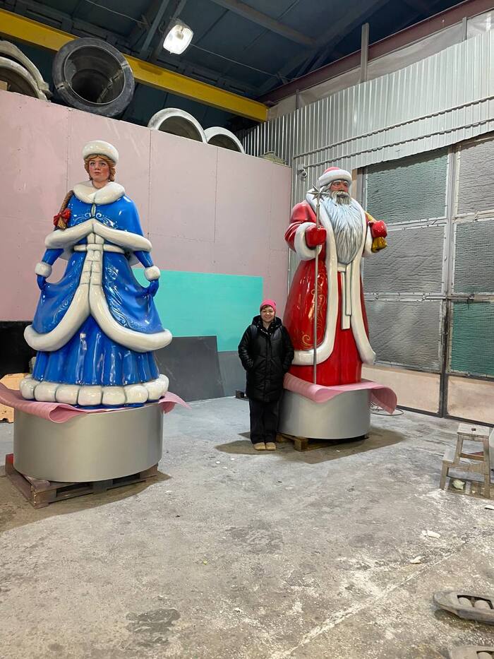 Наша Люба для понимания размеров фигур.