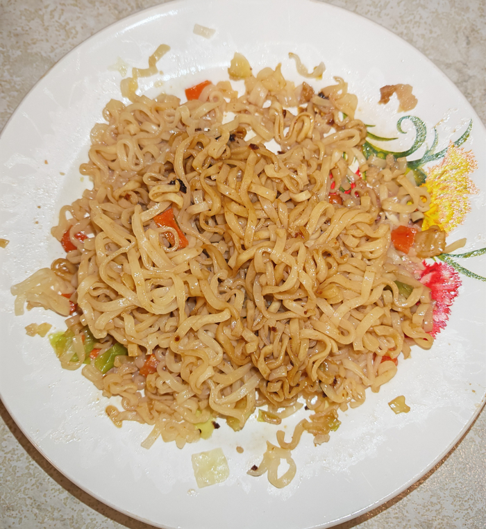 Готовый продукт как всегда не очень соответствует картинке на упаковке.