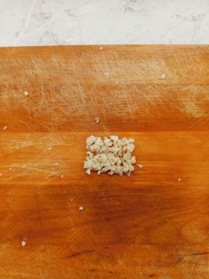 Только никому не давайте нюхать свои пальцы.