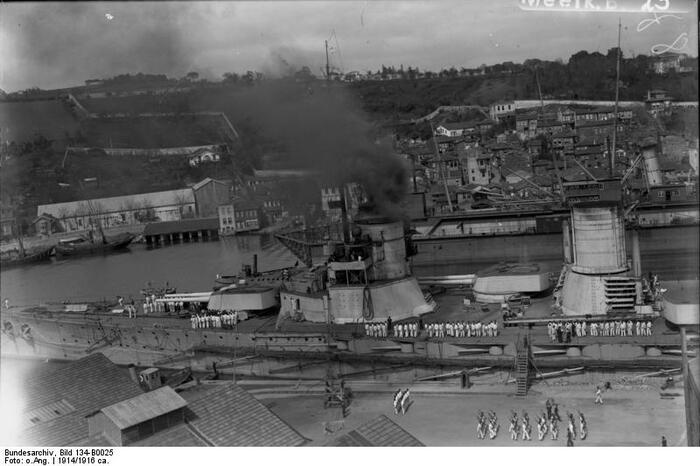 1916 Bosporus, Großer Kreuzer «Goeben» («Yavuz Sultan Selim») (25400 t., 52000 hp., 28,5 kn., 5x2 280 mm., 12x150 mm.)