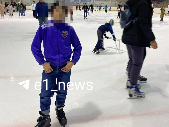 ��������: �������� <!--noindex--><a href="https://pikabu.ru/story/vzyal_nozh_i_poshel_gulyat_chto_rasskazal_na_doprose_uralskiy_shkolnik_kotoryiy_zarezal_prokhozhuyu_v_podezde_13614113?u=http%3A%2F%2FE1.RU&t=E1.RU&h=d14cb2f4849bc246a517d6332b909846dc263a36" title="http://E1.RU" target="_blank" rel="nofollow noopener">E1.RU</a><!--/noindex-->