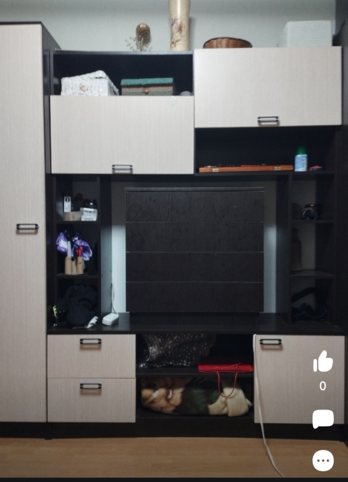 Комод в нише для телевизора - люди очень даже довольны)