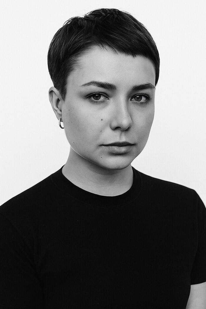 Быстрая смена внешности онлайн: как использовать нейросеть Sora Images для подбора прически и макияжа