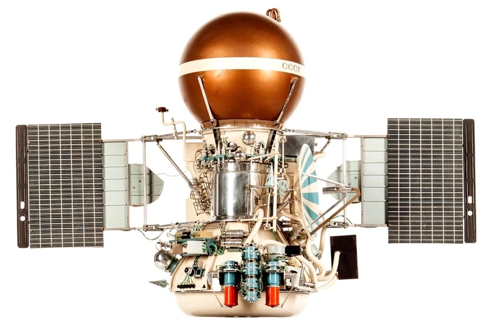 ������-9,-10