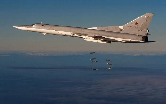 Элегантный и грозный Ту-22М3 в фотографиях⁠⁠
