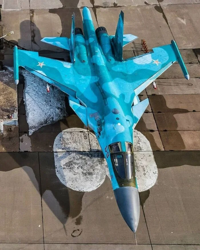 Многофункциональный фронтовой истребитель-бомбардировщик Су-34⁠⁠