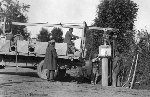 Установка дорожного знака