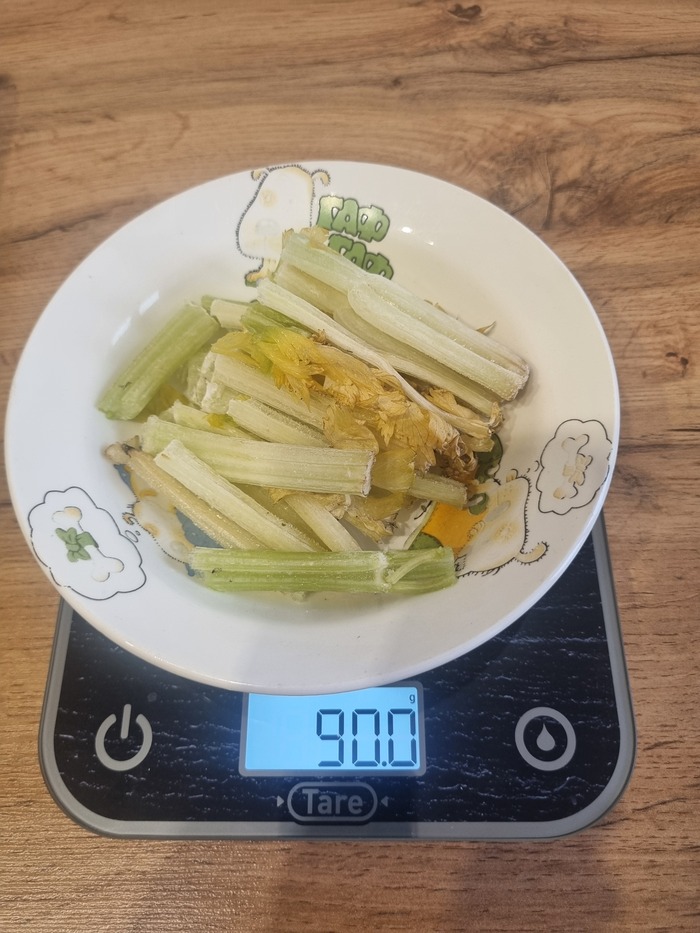 Огрызки сельдерея - 90 грамм