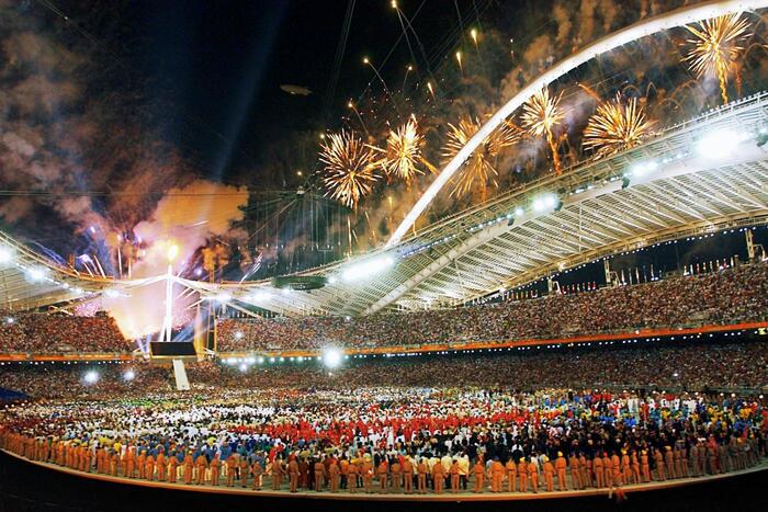 ��������� �������� ����������� ��� � ������ � 2004