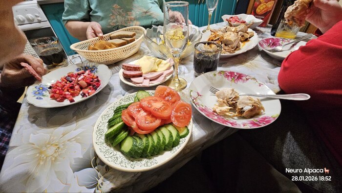 Такой уютненький был столик