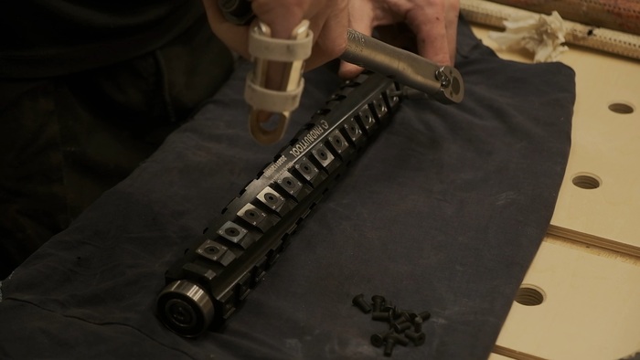 ��������