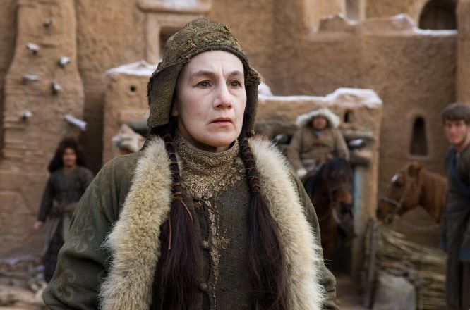 Роза Хайруллина в роли ханши Тайдулы.