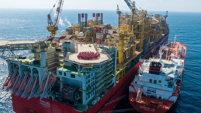 ����� ������� ���������� �����, ������� �� ������ ��������� � Prelude FLNG.488 ������ � �����, 74 � ������, ����� 600 ����� ���� ����.� ���, �� ����������, ������ ����� ��������� ���������.