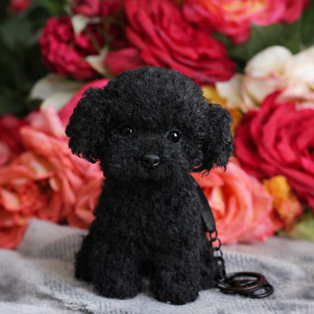 Mini toy keychain based on a pet's photo - My, Needlework without process, Needlework, Handmade, Poodle, Keychain, Dog, Author's toy, Longpost