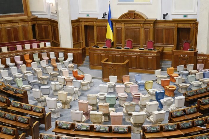 Верховная Рада адаптируется к работе в новых условиях