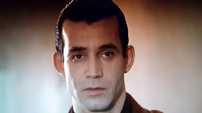 Вот ты и стал, Сережа, душегубом. Хотел найти единомышленников, а гасишь армию охранителей.