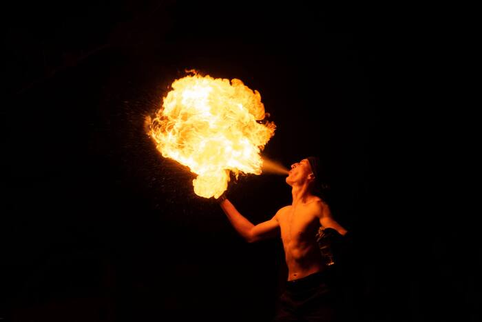 Антон Курдюмов фотограф в Хабаровске <!--noindex--><a href="https://pikabu.ru/story/stikhiya_ognya_13720217?u=http%3A%2F%2Ffoto-27.ru&t=foto-27.ru&h=c4dc76c26257bb313f0b0a64ab74262f5d50ea62" title="http://foto-27.ru" target="_blank" rel="nofollow noopener">foto-27.ru</a><!--/noindex-->