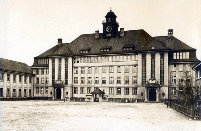 ������ ����� ����� ������ � �������