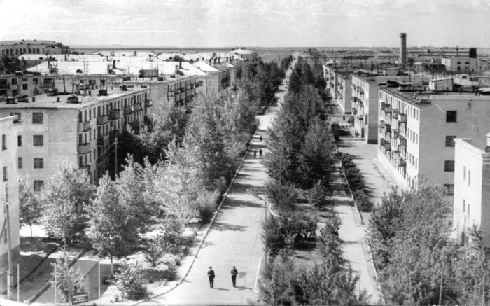 Когда-то цветущий военный городок был растащен жителями окрестных населенных пунктов