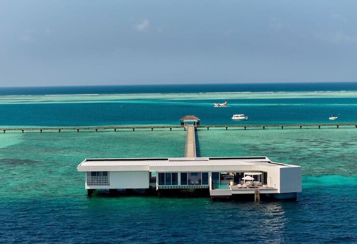 Подводный отель Conrad Maldives Rangali Island
