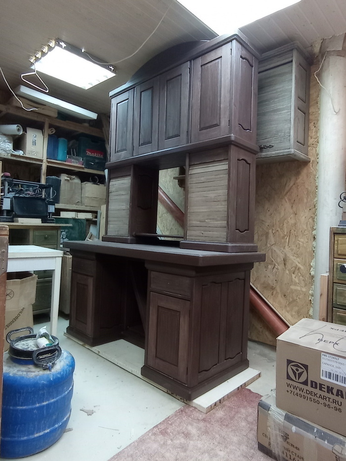 ���������� ���� �� ����� Scrivania Tanto Attesa. ����������� ������ (������� ���� � ��������) ������� ������ �������� ������ �������������� (� �������� "���������").