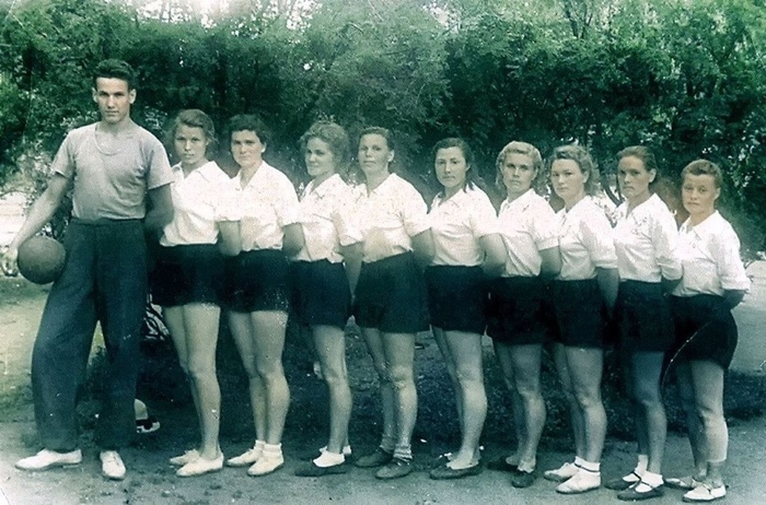 � 1952 ���� ����� ������...