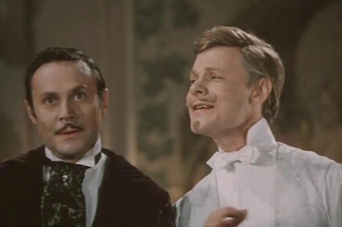 В фильме «Летучая мышь» (1978) братья Юрий и Виталий Соломины сыграли вместе. Это редкий случай в их карьере, так как актёры не любили сниматься вдвоём. Кадр из фильма