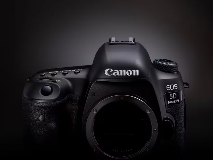 Прощай, Canon EOS 5D Mark IV