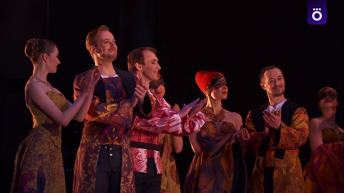 "������" �������� ������ ������. ������� � ���� ��� "����". "������"... ����� � ������ ��������?