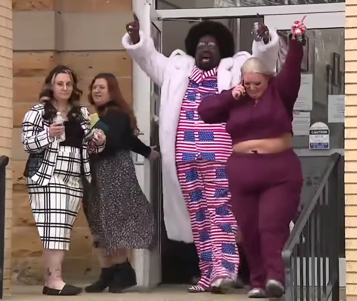 �������� �������� �� ���������� �������: ������ ��� �� ������ ��� �������� ����, � ������ ����� ���. �� ��� �� ��� ���� ��� �� ������ ������� � ��������� � ��������. � �����, ����� ���� ����� ������� ������ (�)