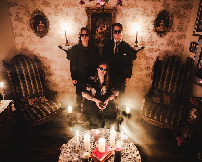P�LTERGEIST ����� ��������� ������ GOTHIC ROCK/GOTHIC METAL � ������ *Children Of The Dark* �� ��������� ������� 2025 ���� "Nachtmusic"