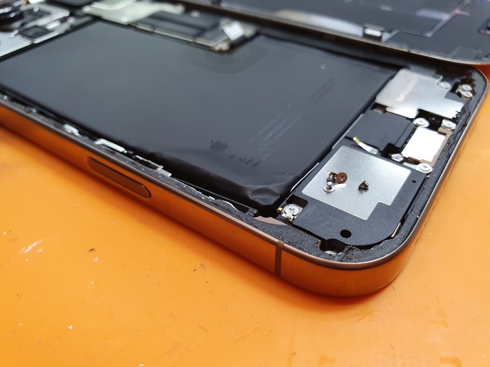 Ку-ка-ре-ку. Я приехаль делать. Iphone 16 Pro Max